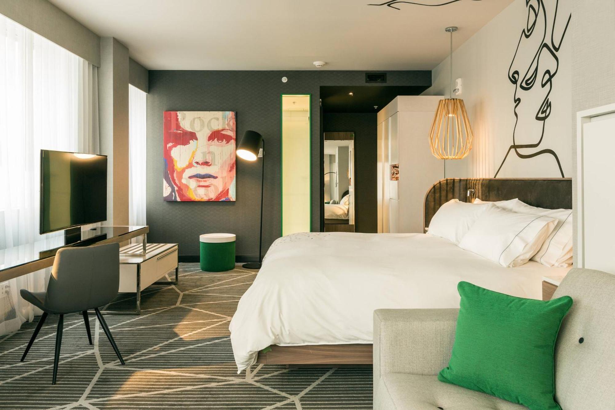 Renaissance Montreal Downtown Hotel Bagian luar foto