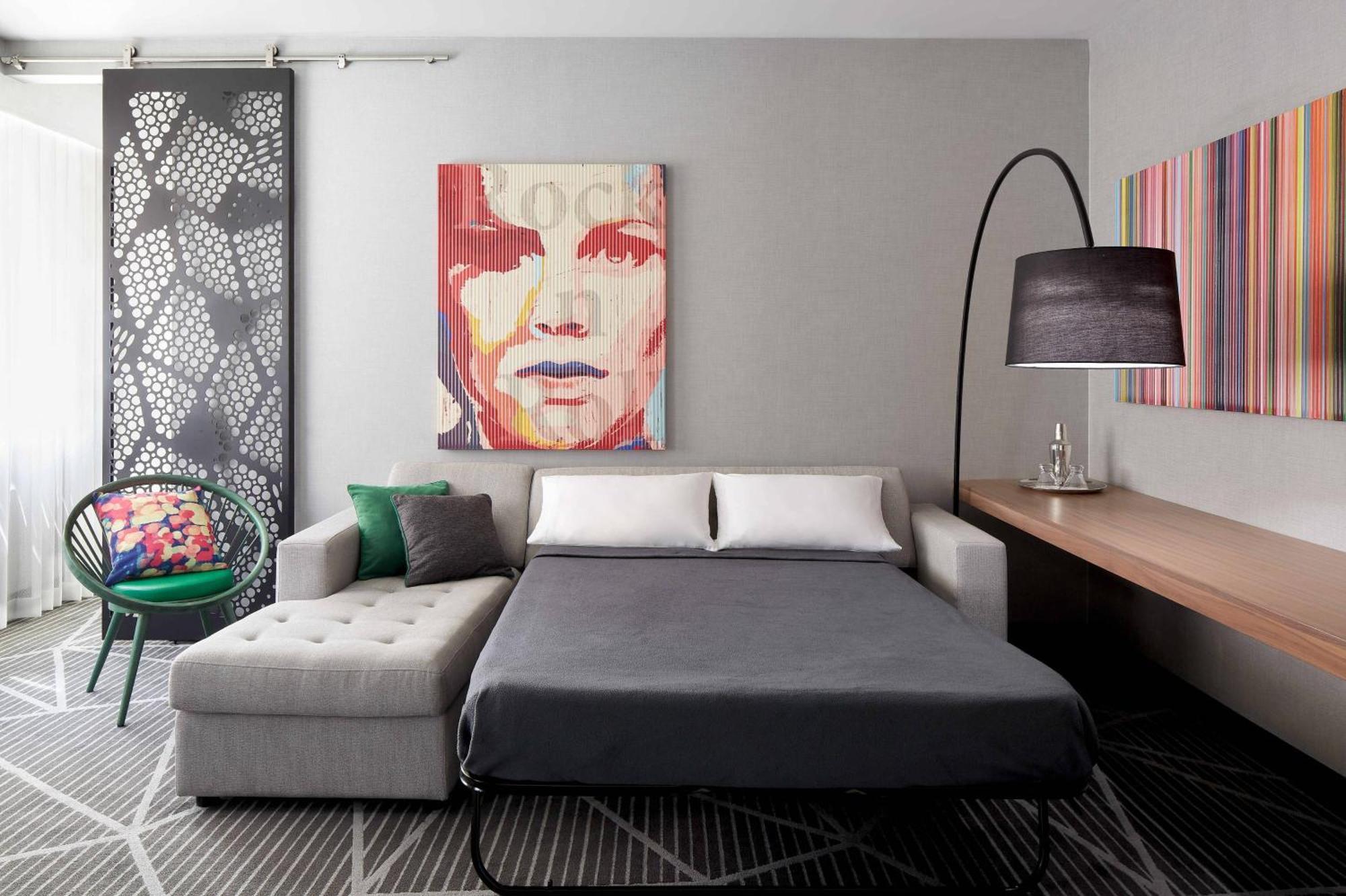 Renaissance Montreal Downtown Hotel Bagian luar foto