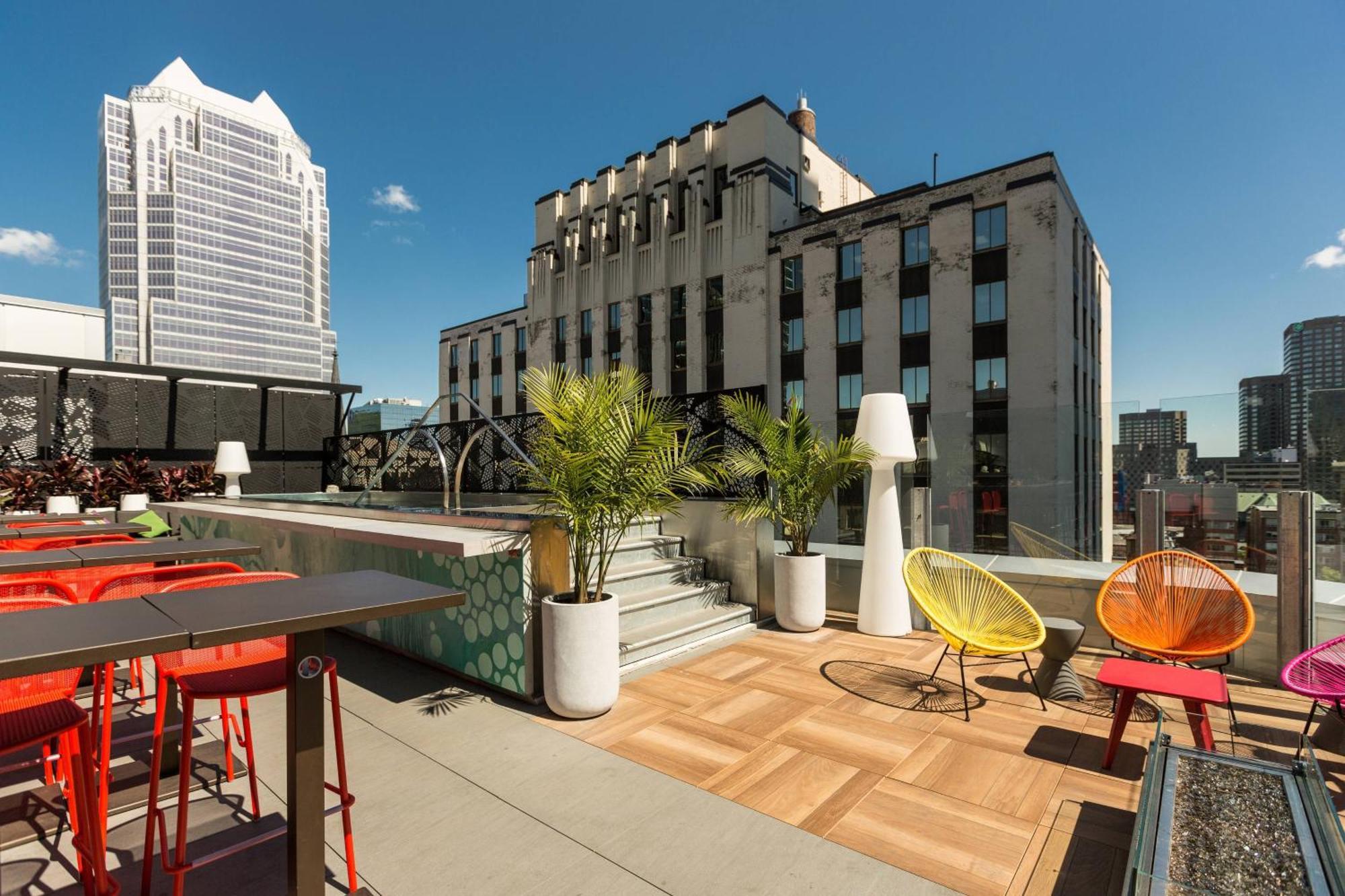 Renaissance Montreal Downtown Hotel Bagian luar foto