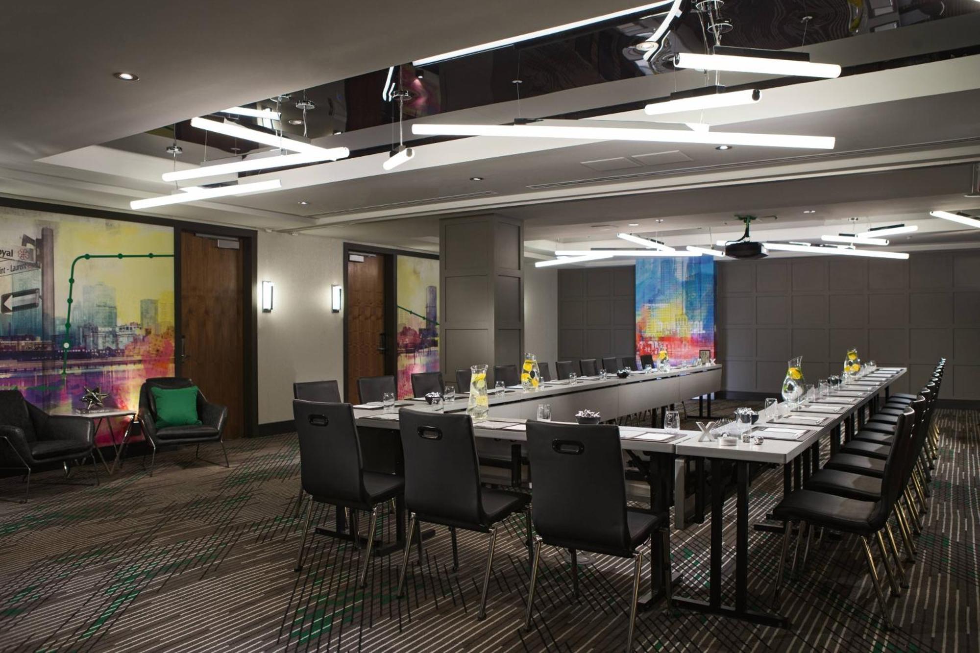 Renaissance Montreal Downtown Hotel Bagian luar foto